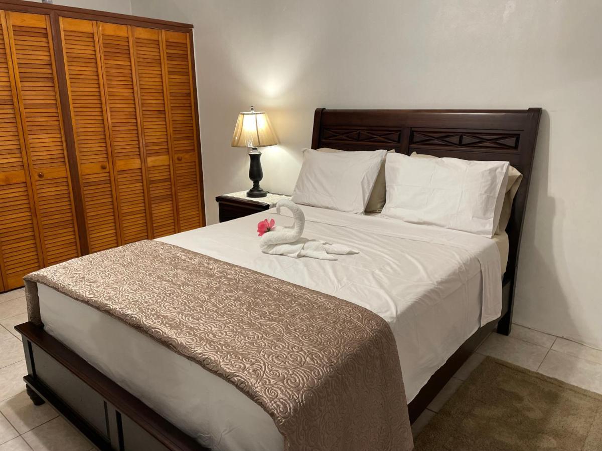 קריסטיאנסטד Luxurious One And Two Bedroom Villa מראה חיצוני תמונה